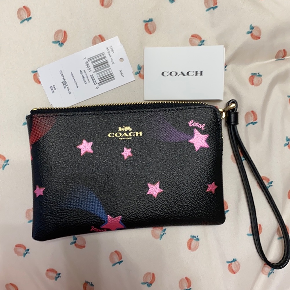 Coach wristlet wallet